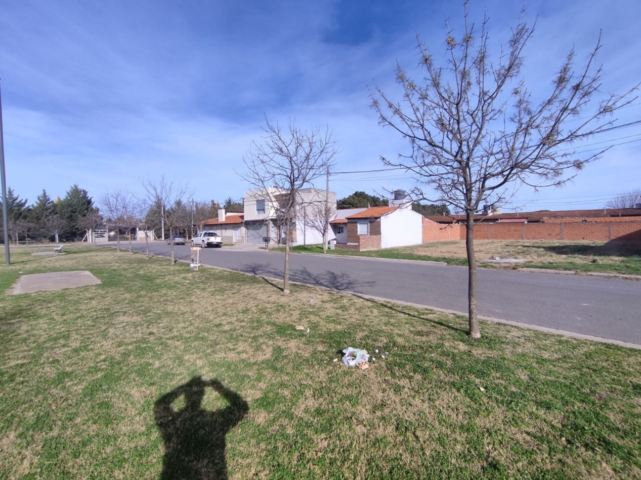 TERRENO CON AMPLIO FRENTE
