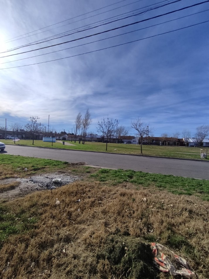 TERRENO CON AMPLIO FRENTE