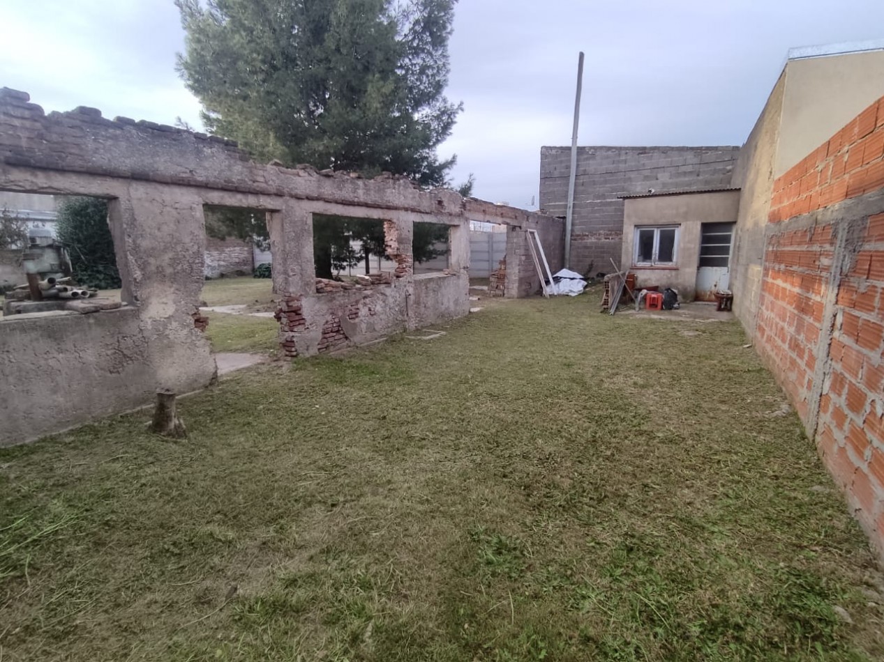 TERRENO CON ENTRADA SOBRE AVENIDA SANTAGADA