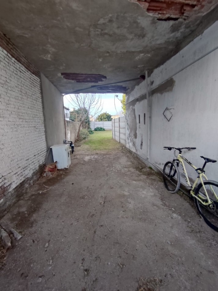 TERRENO CON ENTRADA SOBRE AVENIDA SANTAGADA