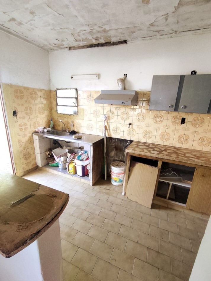 CASA CON TERRENO GRANDE