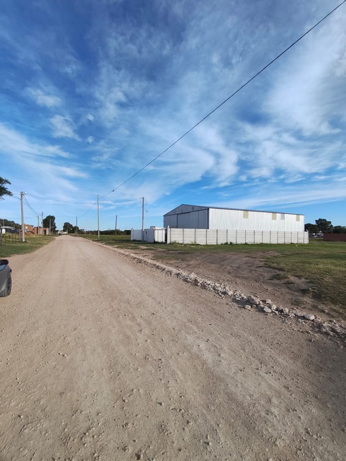 TERRENO CON GRAN FRENTE